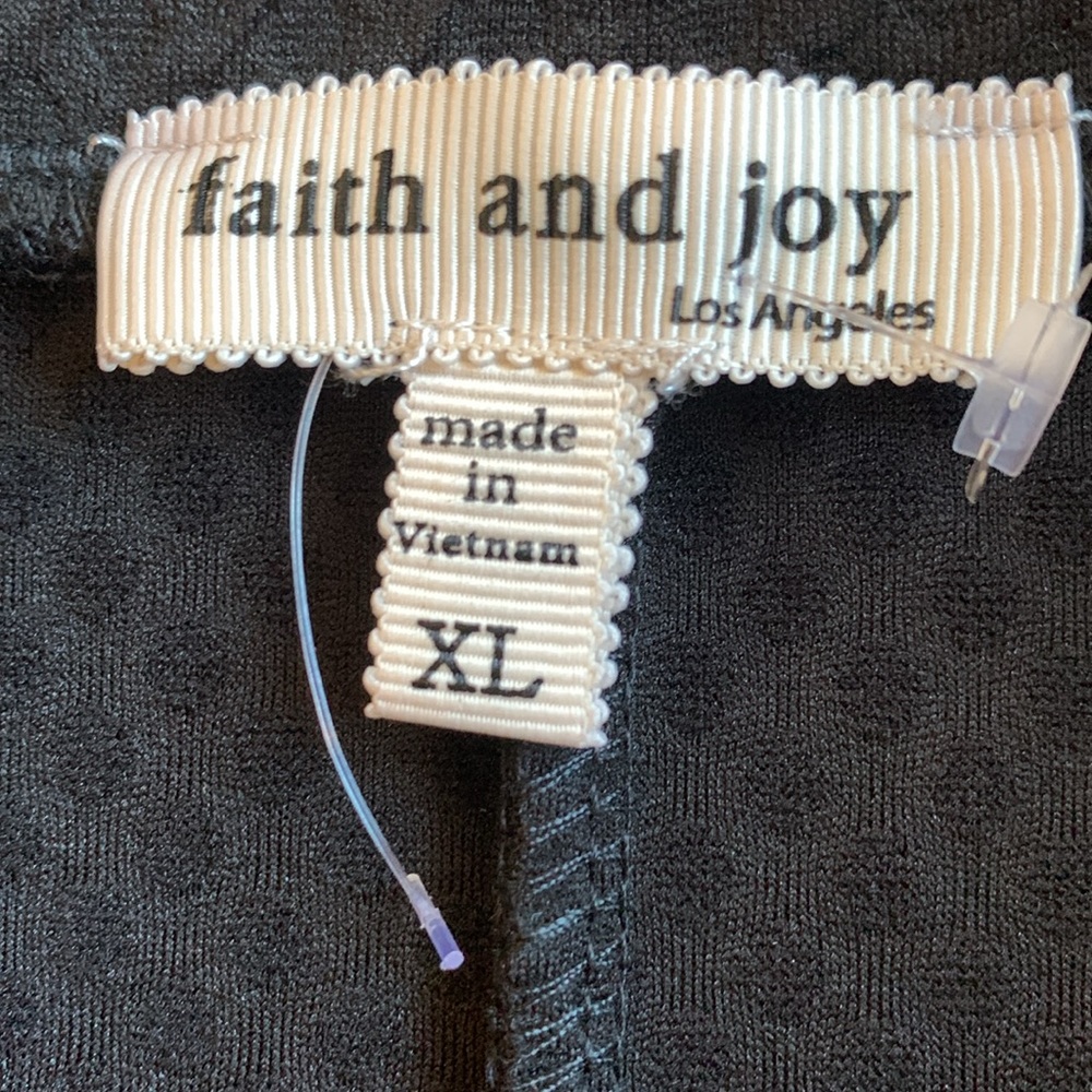 FAITH& JOY Flare Skirt - Picture 4 of 4